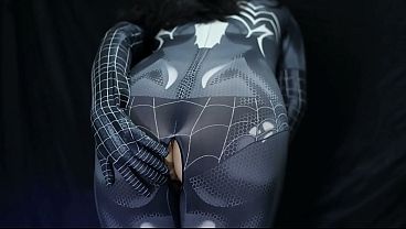 Gata Bunduda Faz Cosplay Do Homem Aranha No Traseiro Do Mototaxista