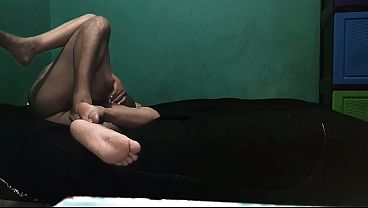 Gata latina safada leva pau duro por todos os lados sem piedade