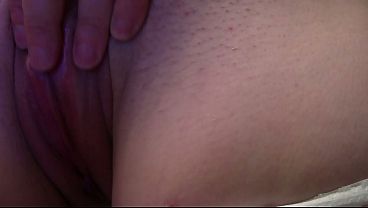 Mandy Blonde, novinha amadora, mostra peitos grandes e buceta na webcam