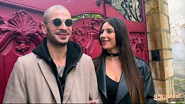 Vénus, Bombada, Se Oferece Para Sexo Anal Bem Safado